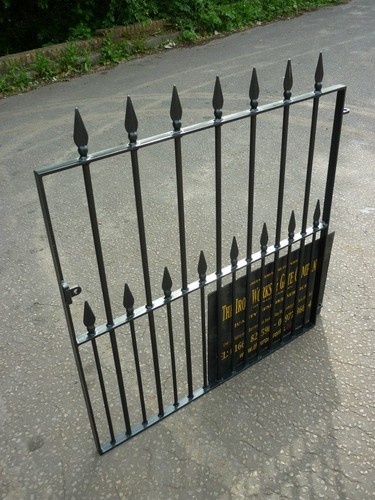 Colston garden gate op - colston,
