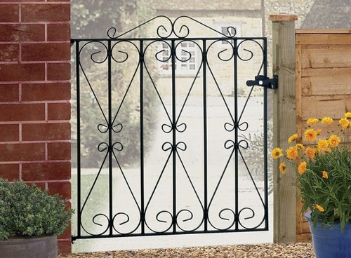 Regent scroll garden gates - scroll,